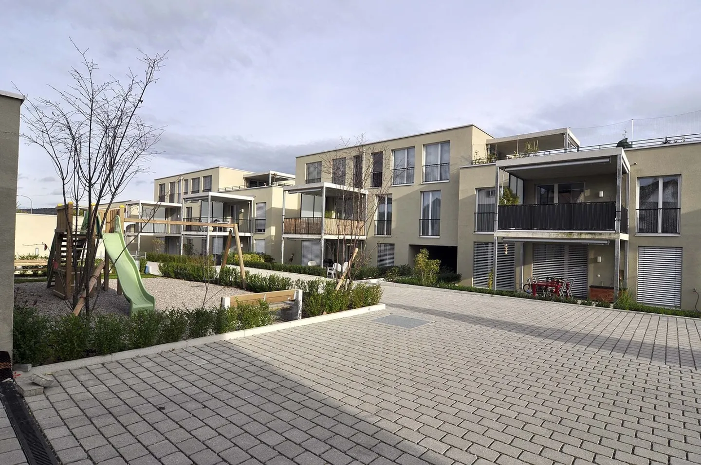 Moderne, spacieuse et très pratique ! - Photo 1 sur 9