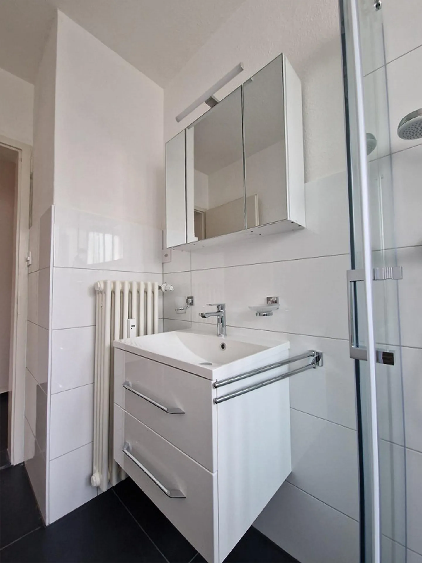 Appartamento affascinante 3,5 stanze nel centro di Hofstetten - Foto 13 di 16