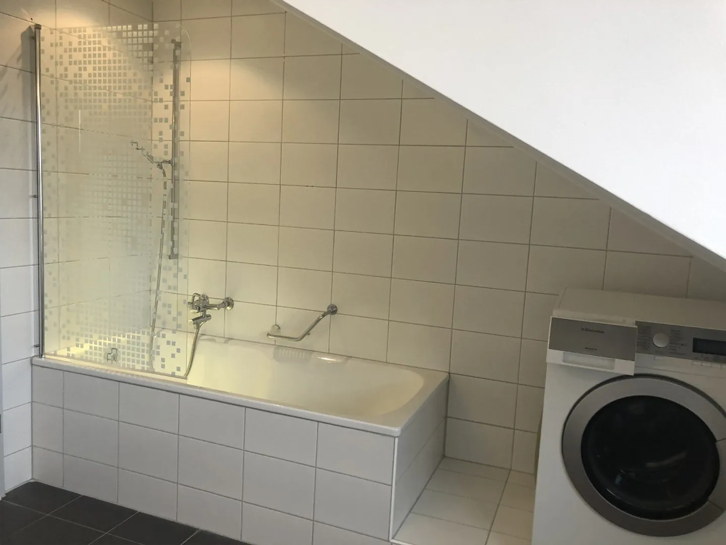 3.5-Zimmerdachwohnung mit schöner Aussicht - Photo 19 sur 24