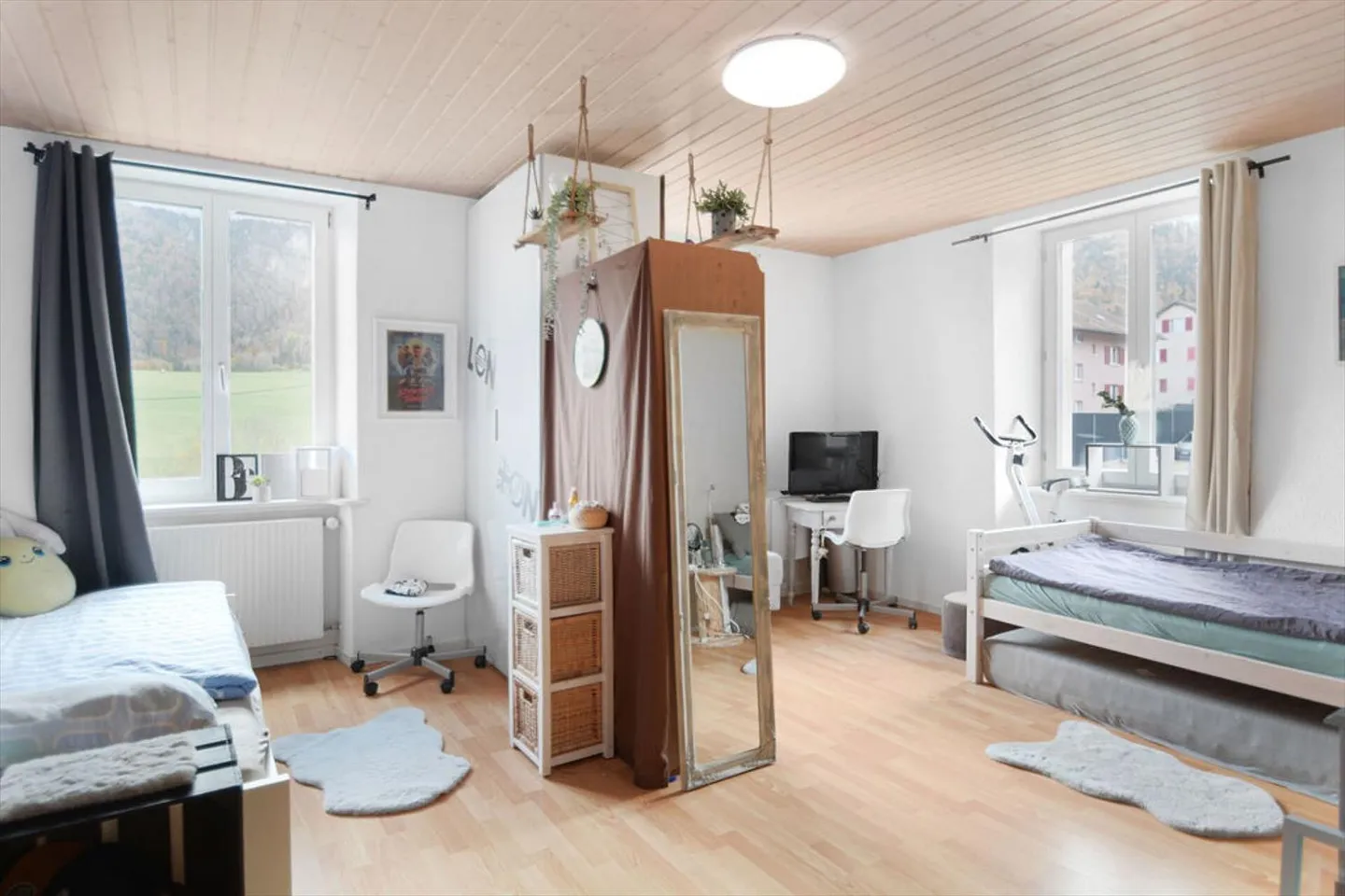 Haus mit 7,5 Zimmern - Foto 9 von 13