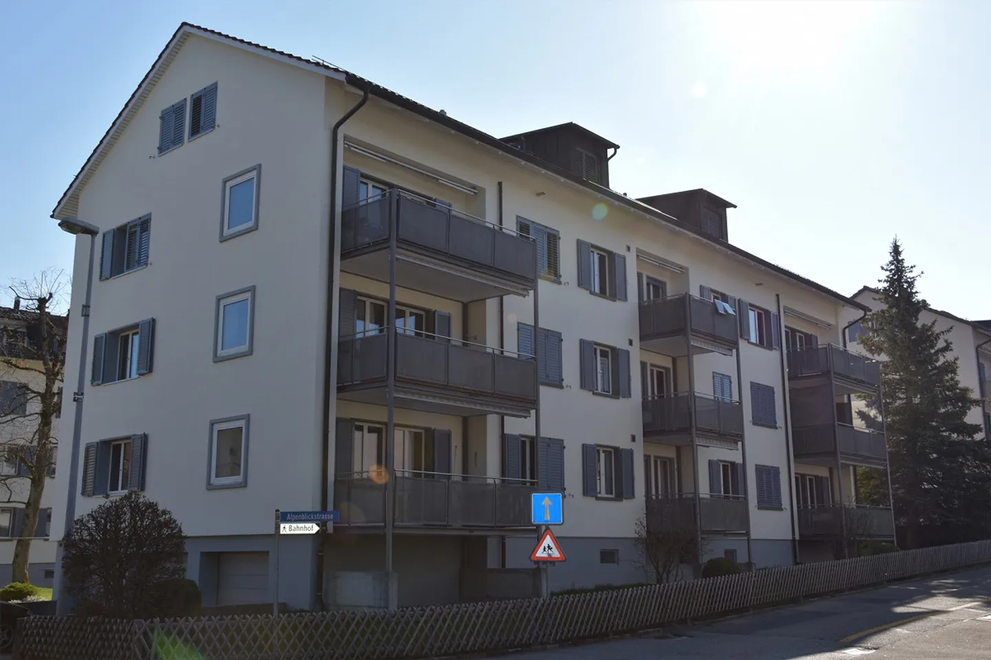 3.5-Zimmerdachwohnung mit schöner Aussicht - Photo 21 sur 24