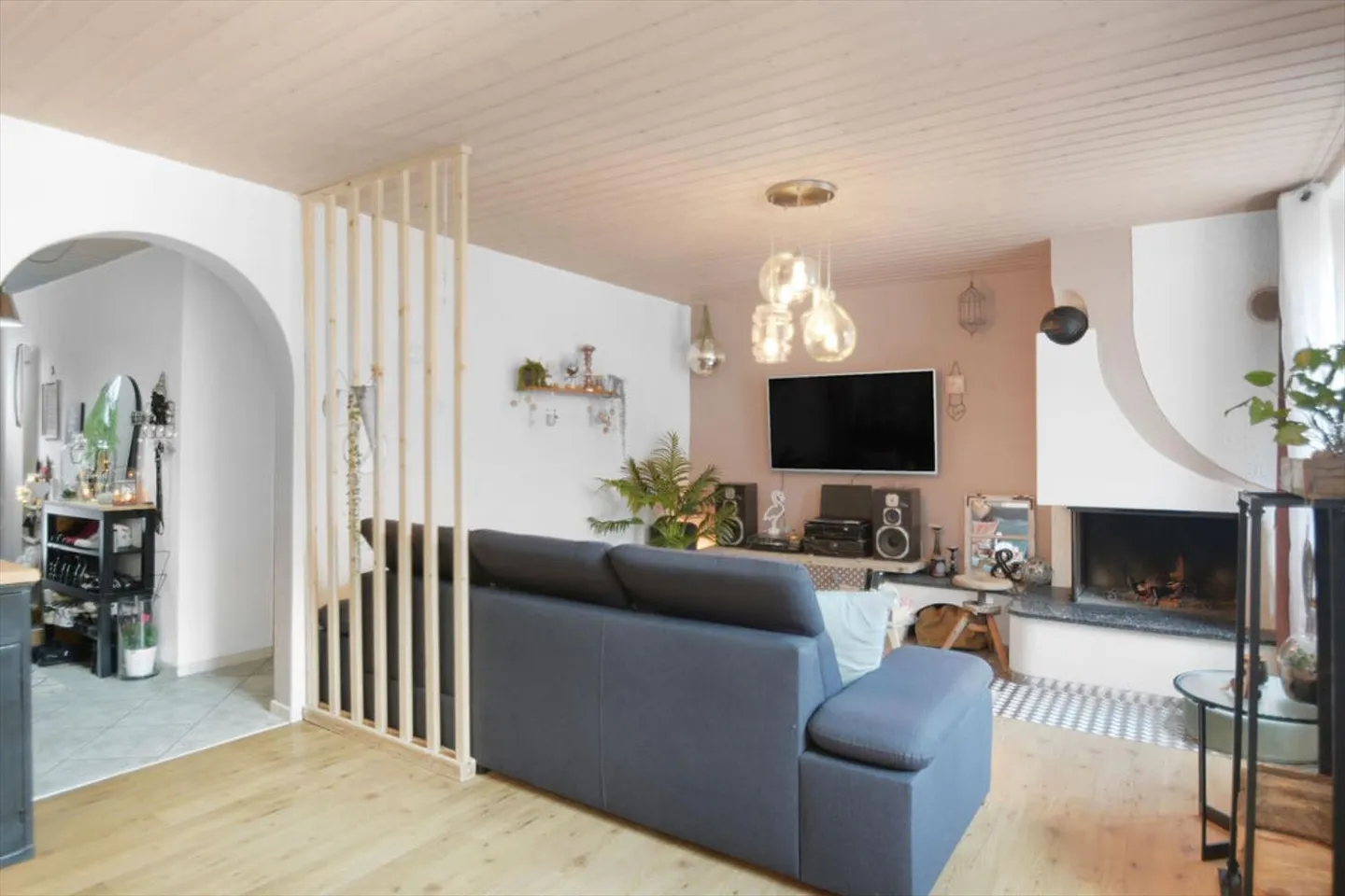 Haus mit 7,5 Zimmern - Foto 2 von 13