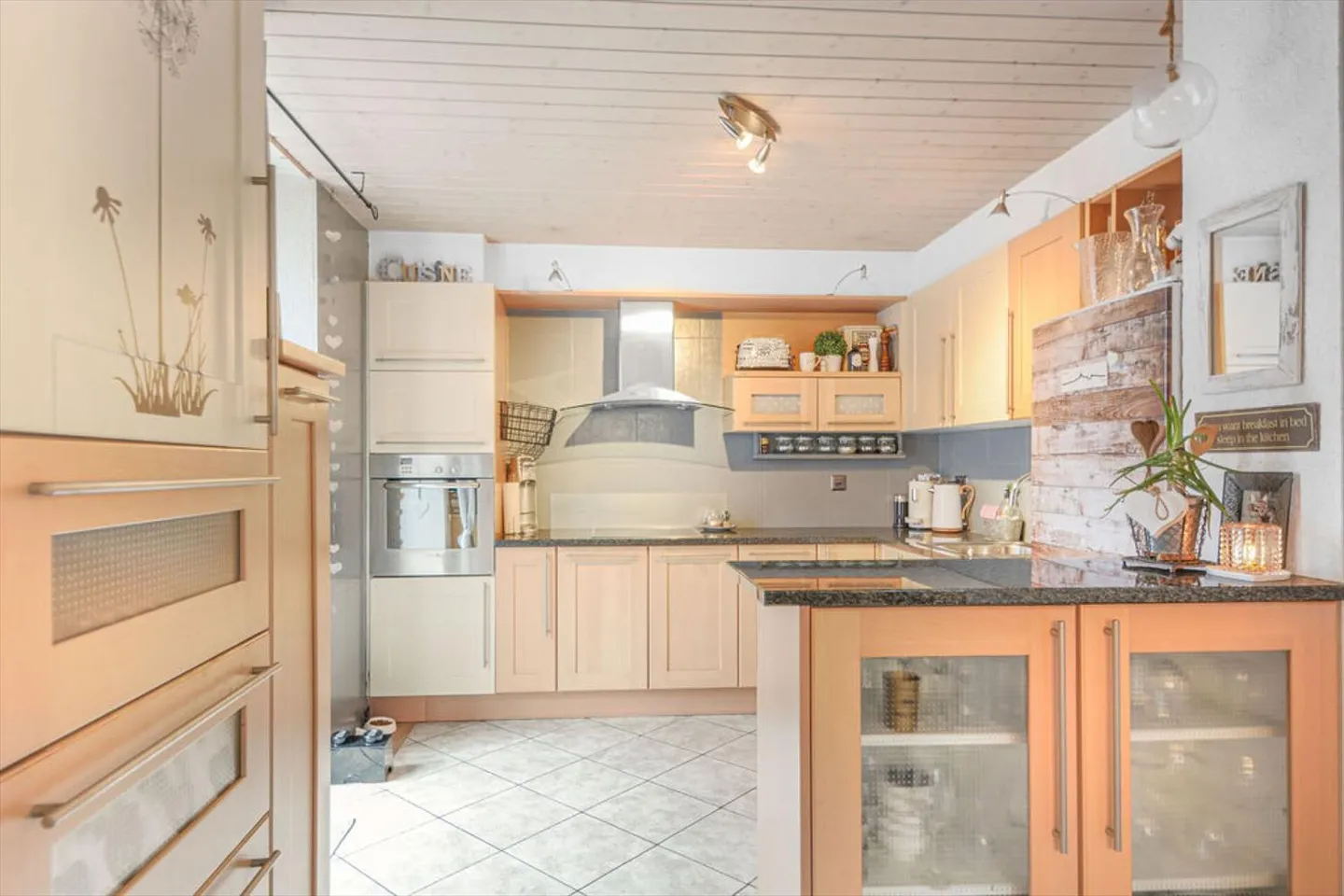Haus mit 7,5 Zimmern - Foto 4 von 13