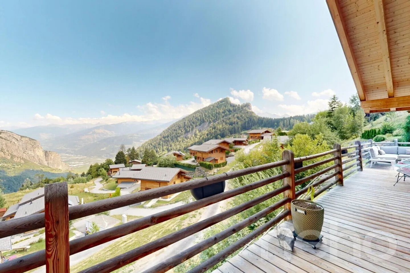 Superbo Chalet con fotovoltaico 5.5 a Mayens-de-Chamoson - Foto 9 di 12