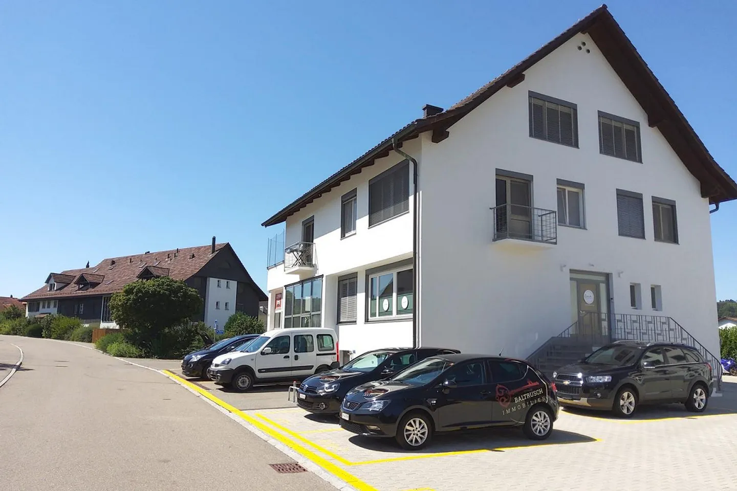 Helles Büro an zentraler Lage in Bonstetten zu vermieten - Foto 1 di 4