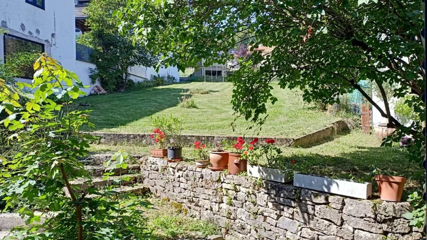 Nuovo prezzo! Spaziosa casa di villaggio con giardino e grande potenziale costruttivo - Foto 13 di 13