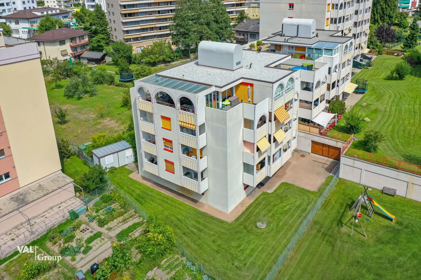 Central furnished studio with balcony for rent - Photo 7 of 10