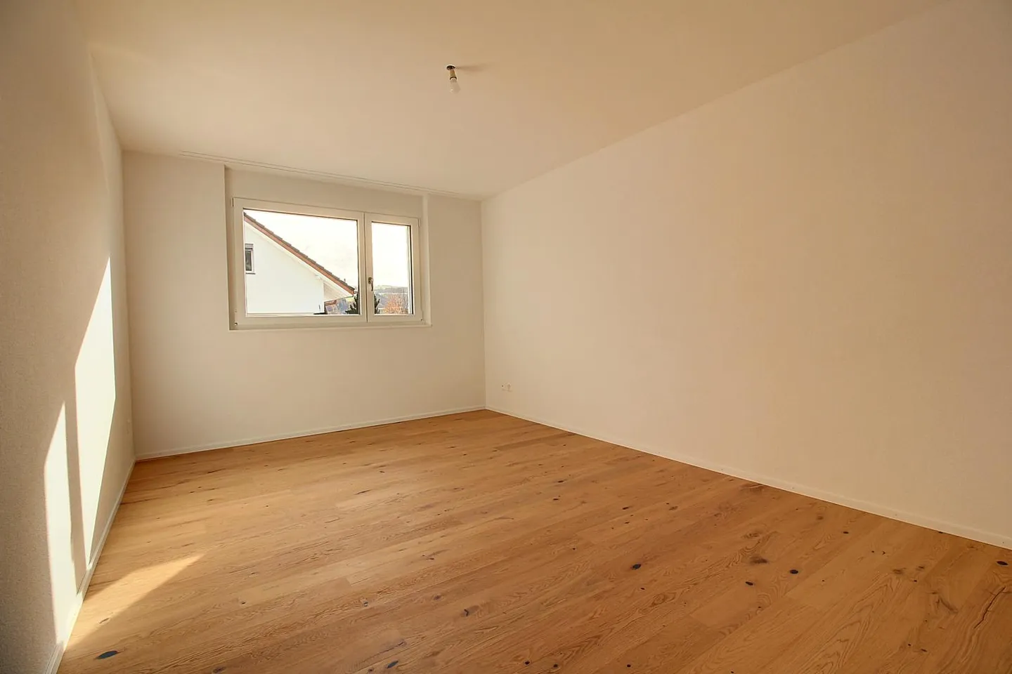 2.5 Room Apartment - Photo 4 of 9
