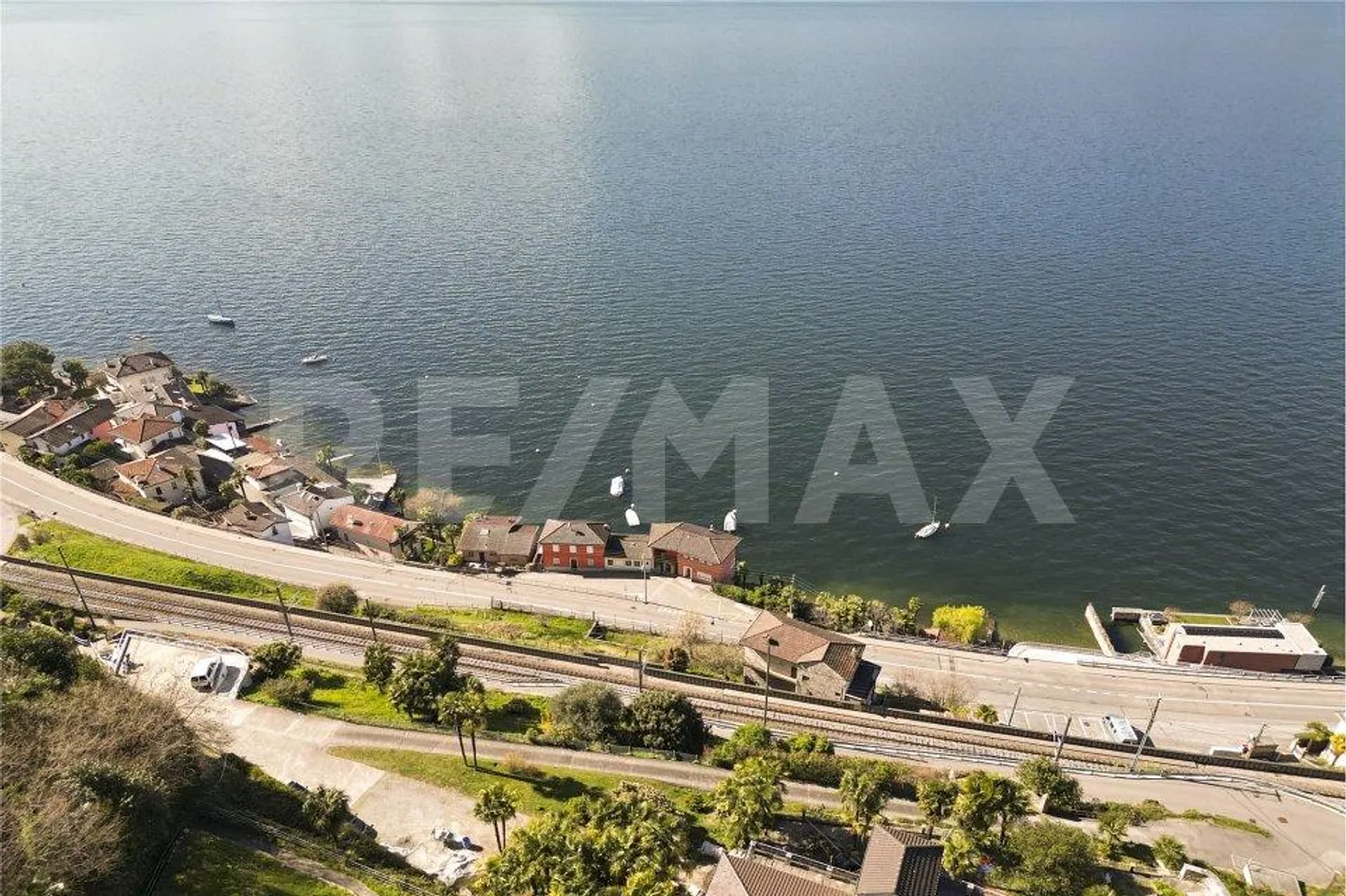 Baugrundstück mit Projekt - Foto 8 von 13