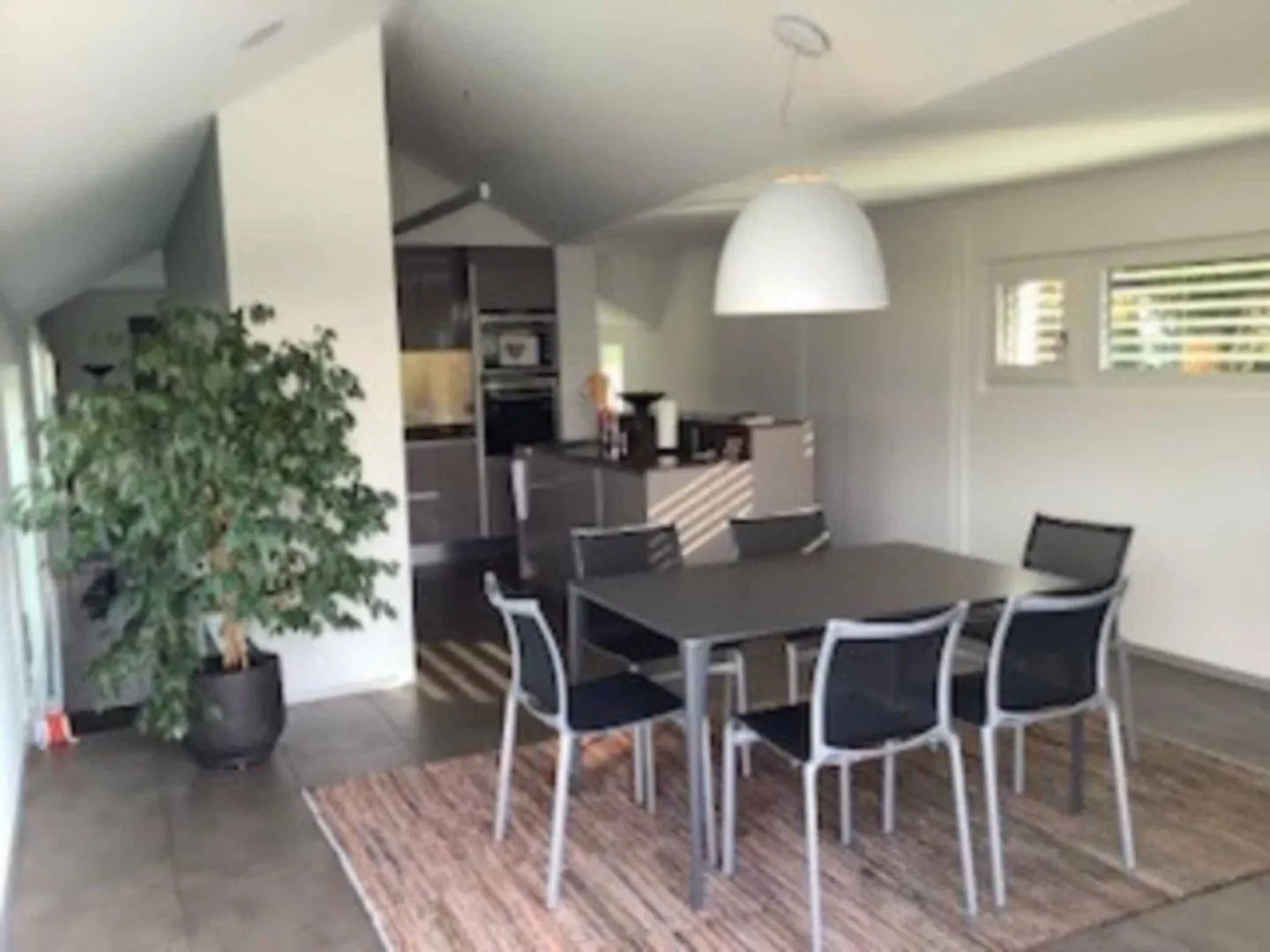 Moderne Villa in Yverdon-les-Bains - Foto 3 von 11