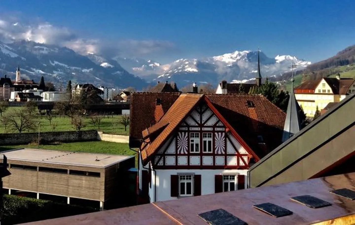 Subaffitto: piccolo, bel appartamento di 1,5 stanze con vista spettacolare, ottima posizione - Foto 1 di 6