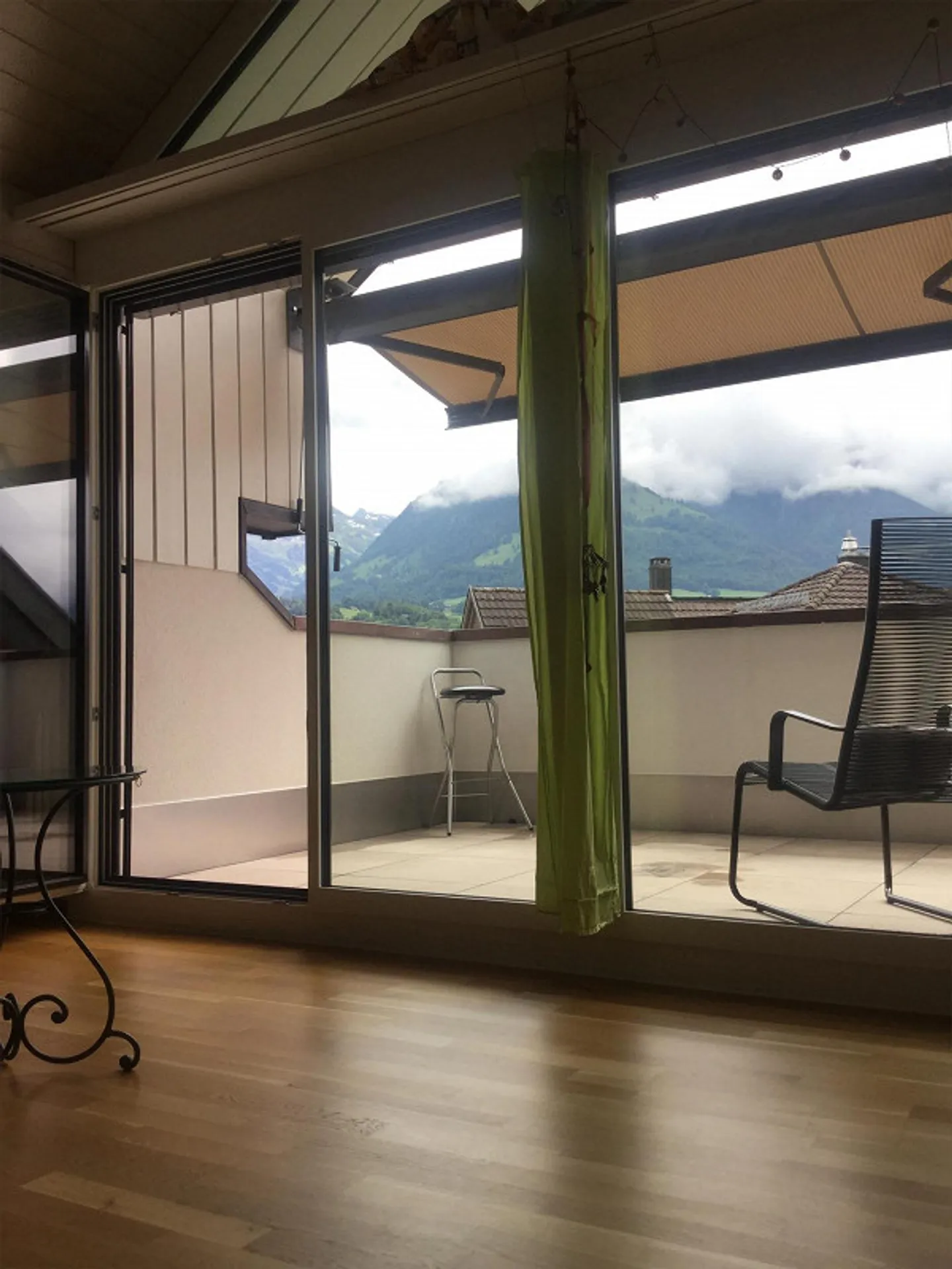 Subaffitto: piccolo, bel appartamento di 1,5 stanze con vista spettacolare, ottima posizione - Foto 5 di 6