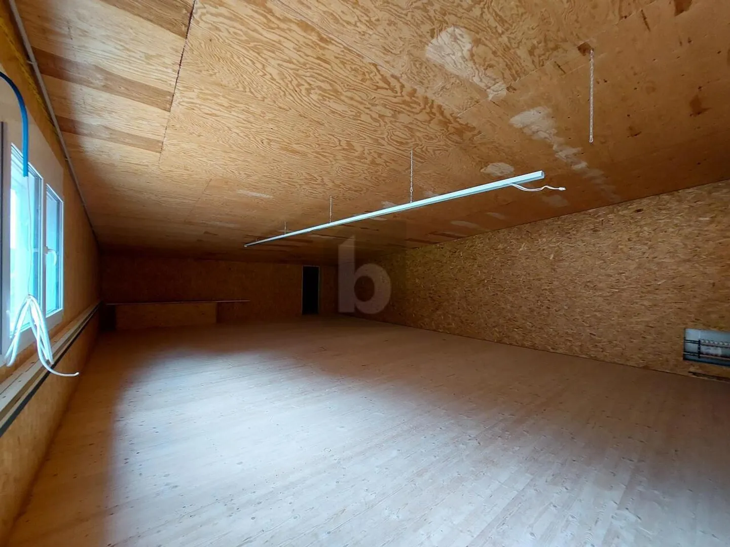 FLEXIBLE, MODERNE GEWERBE FLÄCHEN - Foto 1 von 6