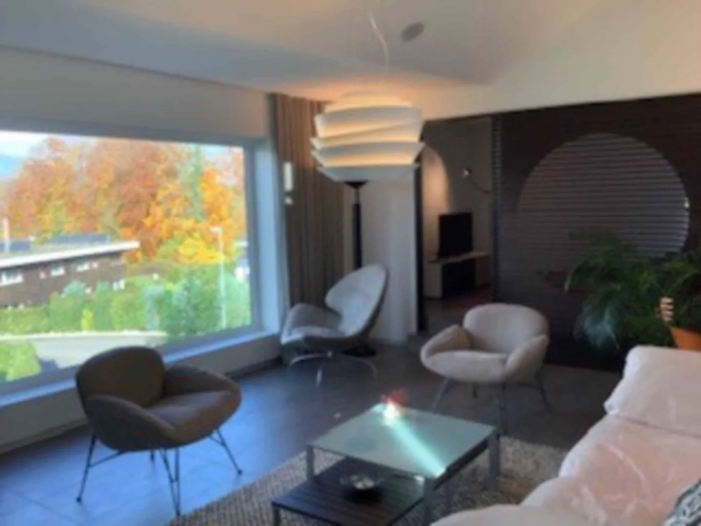 Moderne Villa in Yverdon-les-Bains - Foto 5 von 11