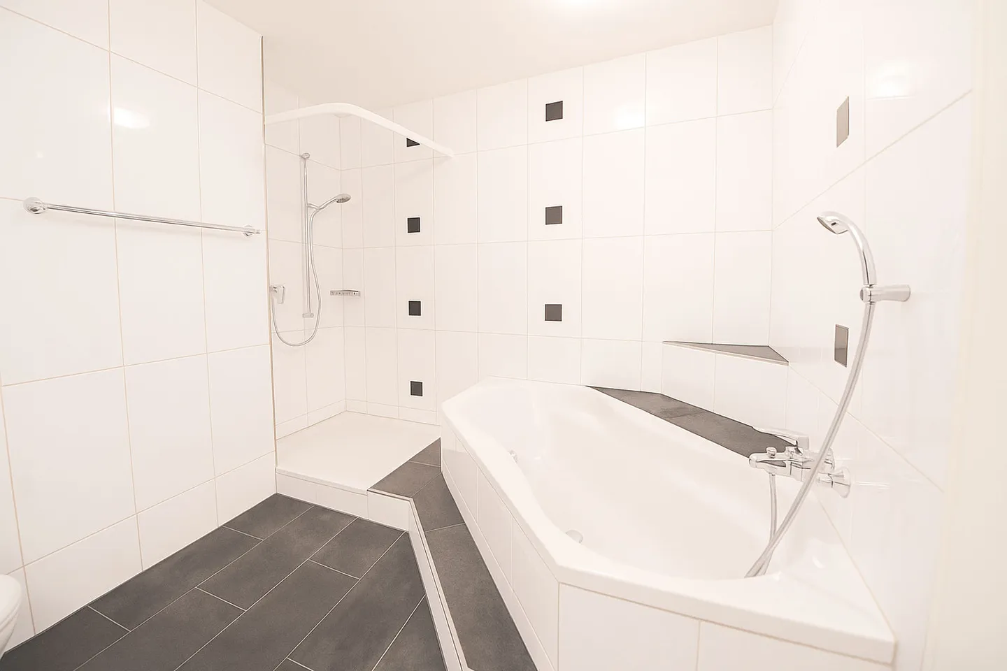 CasaBlanca - Pura Eleganza nella Casa Bianca - Foto 6 di 13