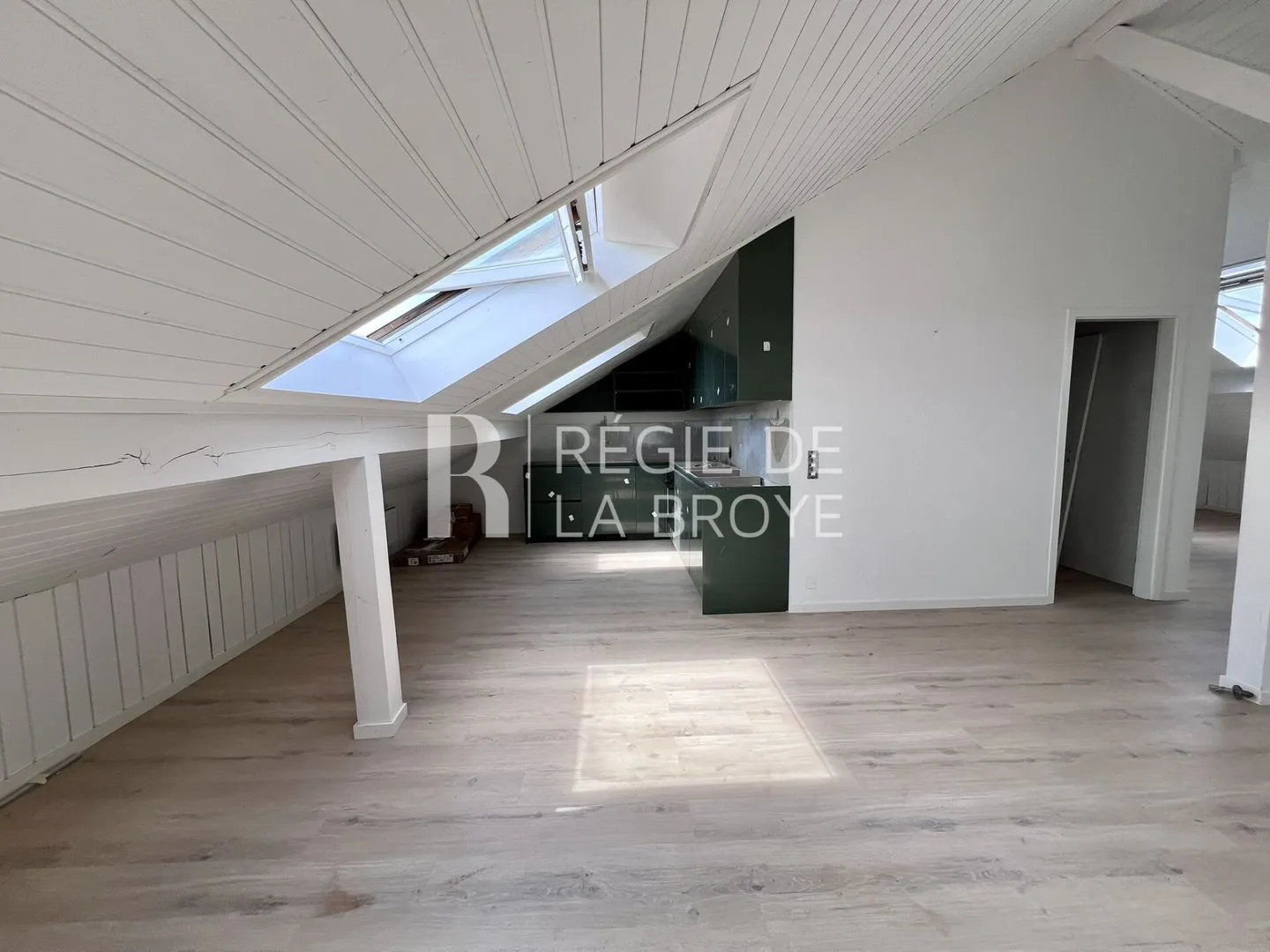 Appartement rénové à Murist - Photo 1 sur 7