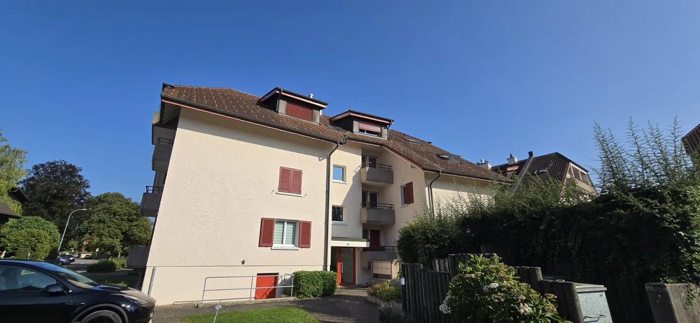 Appartamento 5.5 stanze direttamente sul lago - Foto 2 di 9