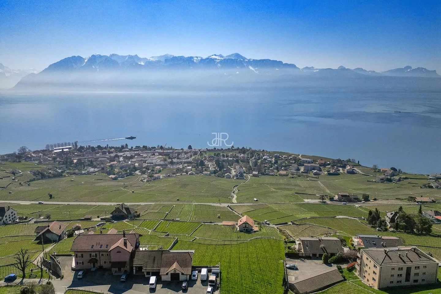Charming House with a View - Photo 3 of 9