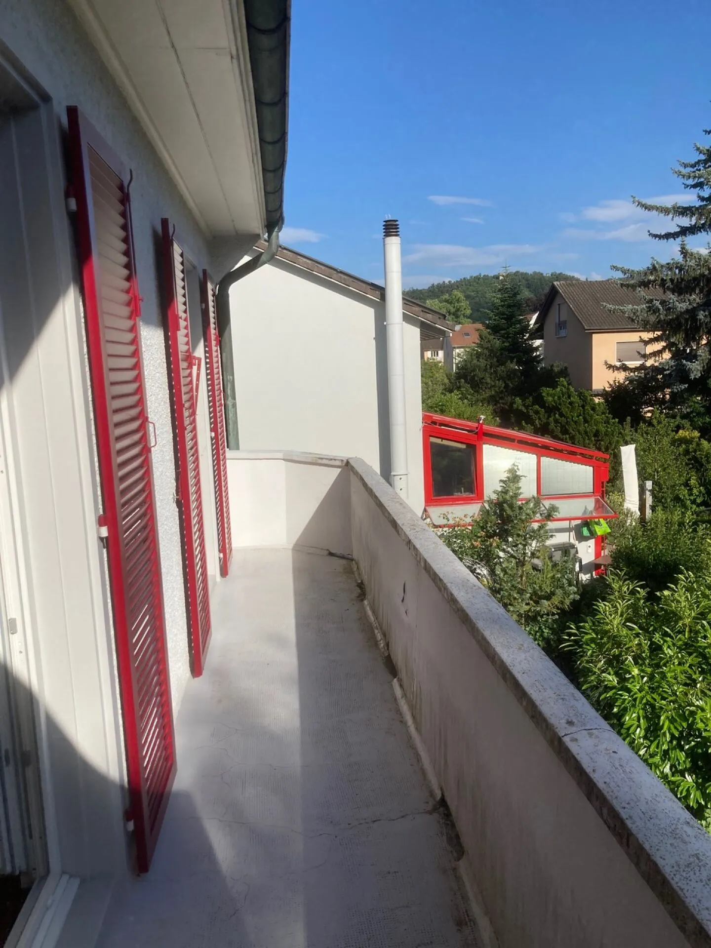 Charmante maison familiale de 6 pièces avec jardin et garage à Muttenz - Photo 7 sur 11