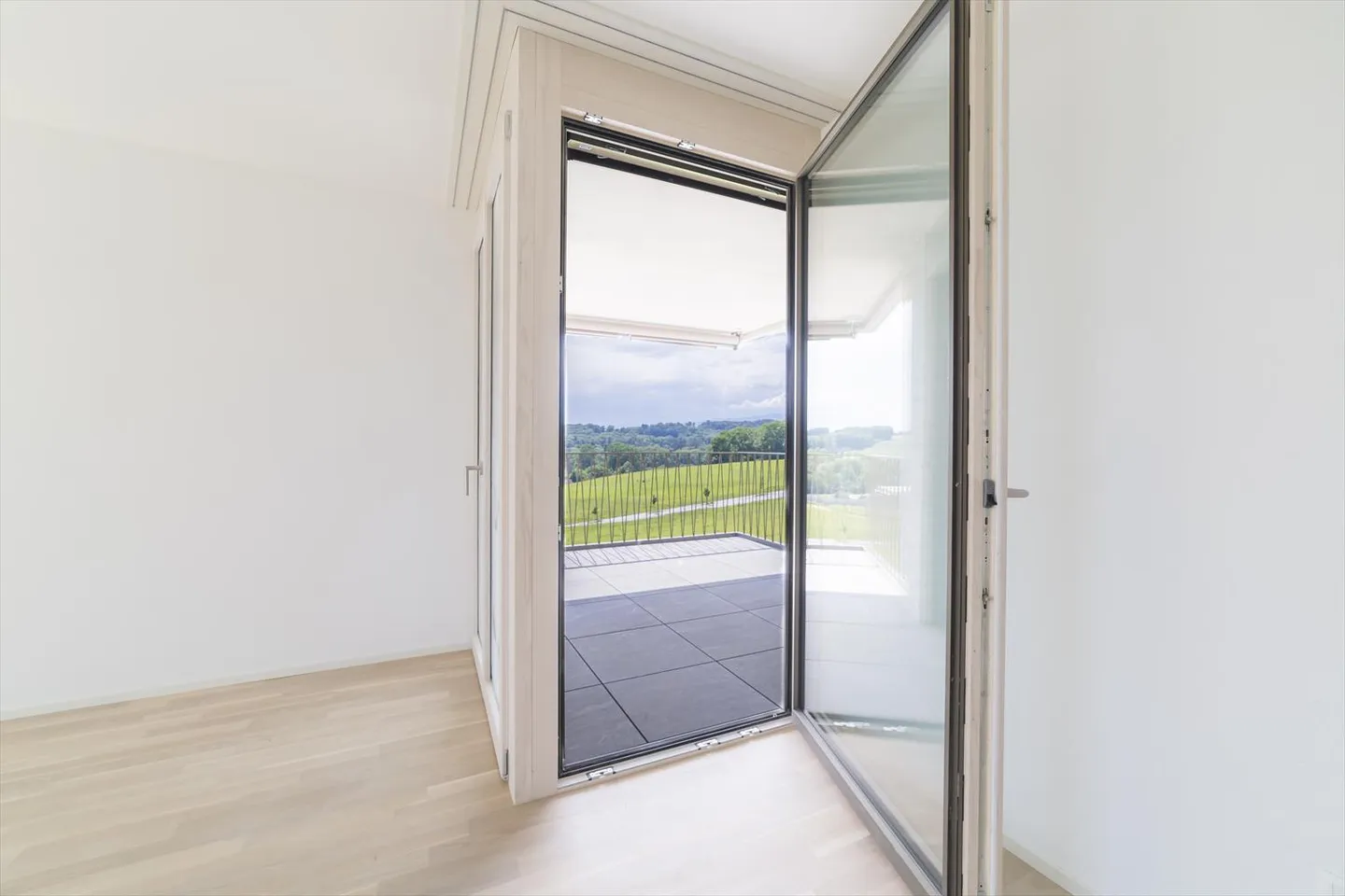 3.5 Room Apartment - Photo 6 of 7