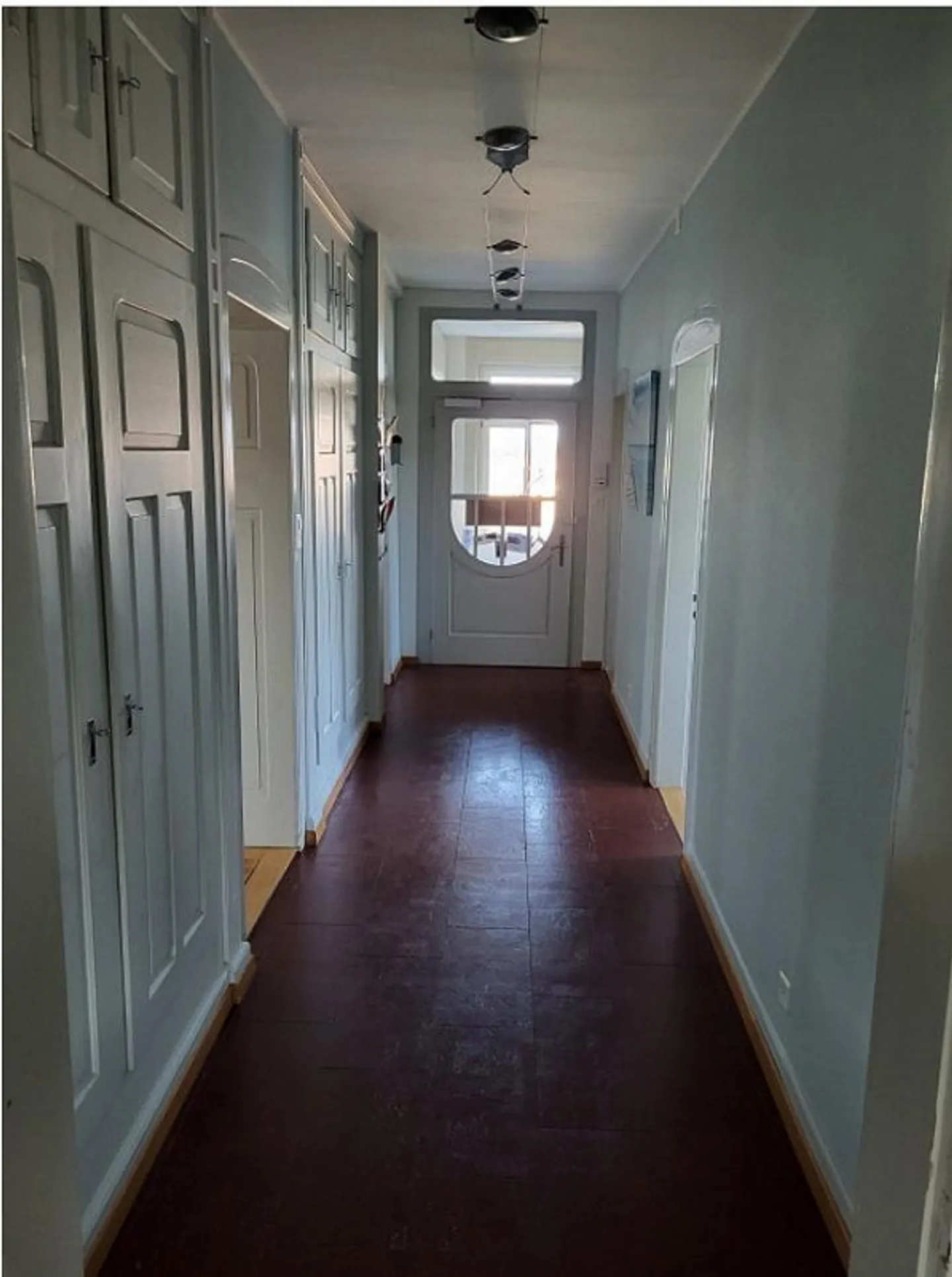 Appartamento in stile Liberty di 4,5 stanze con 2 balconi ad Arnegg - Foto 6 di 12