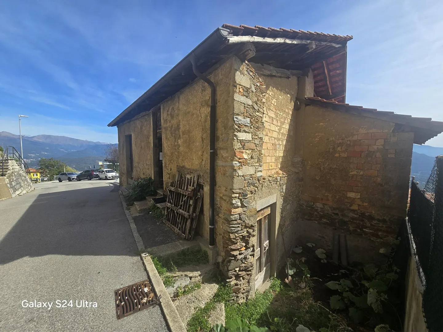 BUILDABLE LAND WITH RUSTIC LAKE VIEW IN CADEMARIO - Photo 5 of 9