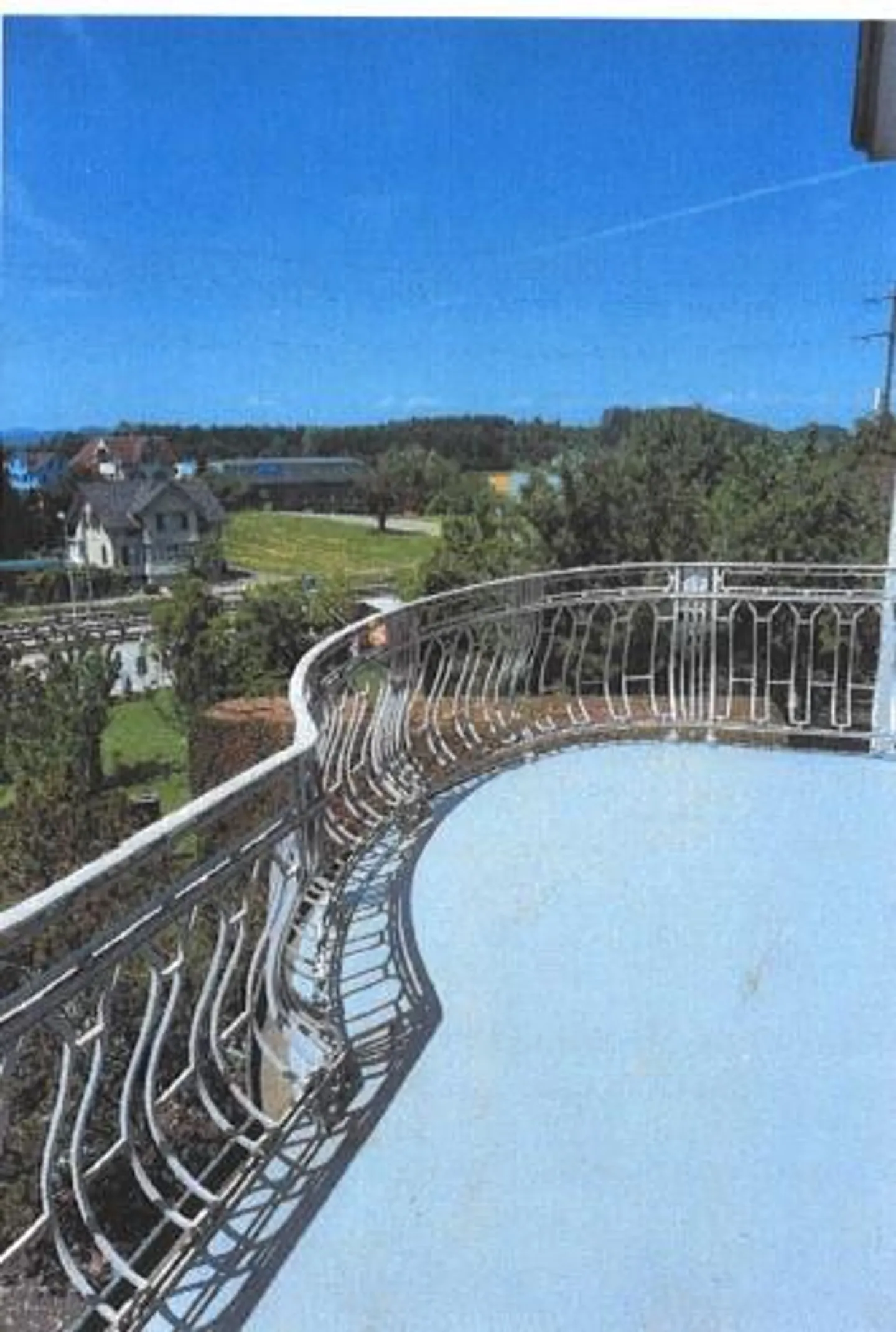 Appartamento in stile Liberty di 4,5 stanze con 2 balconi ad Arnegg - Foto 11 di 12