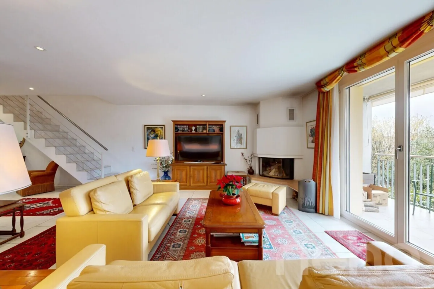 Magnifique duplex avec terrasse sur le toit au cœur de Fribourg ! - Photo 2 sur 12