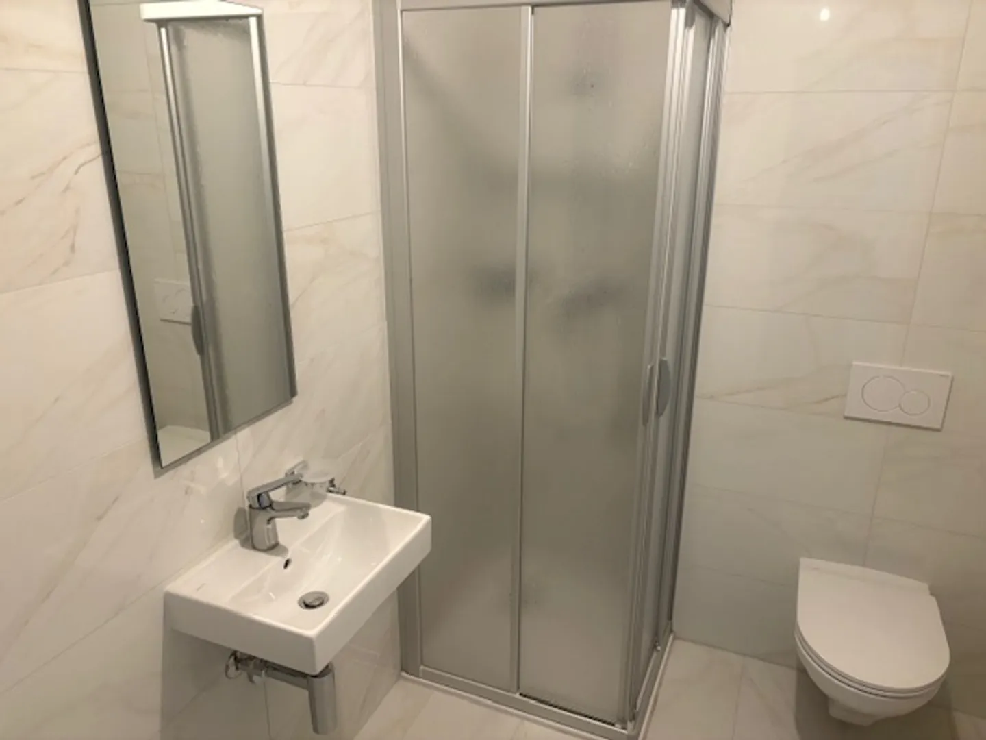 Spacious new 4.5-room apartment with balcony/terrace in Saint-Cergue - Photo 6 of 11