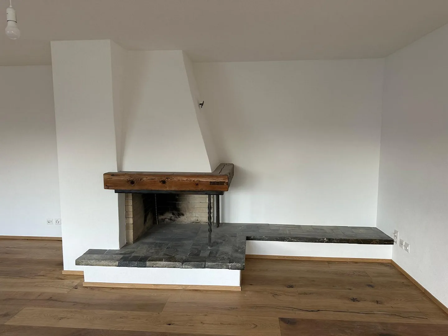 Renovierte Attika-Wohnung - Foto 2 von 3