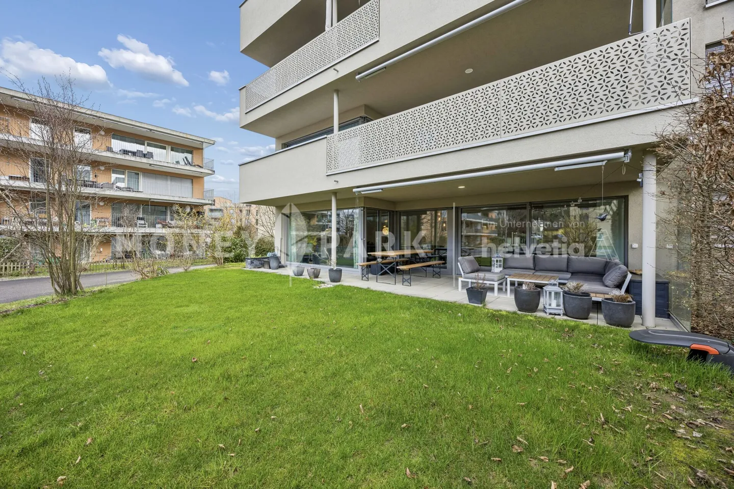 Modern 4.5-Room Garden Apartment - Photo 1 of 11