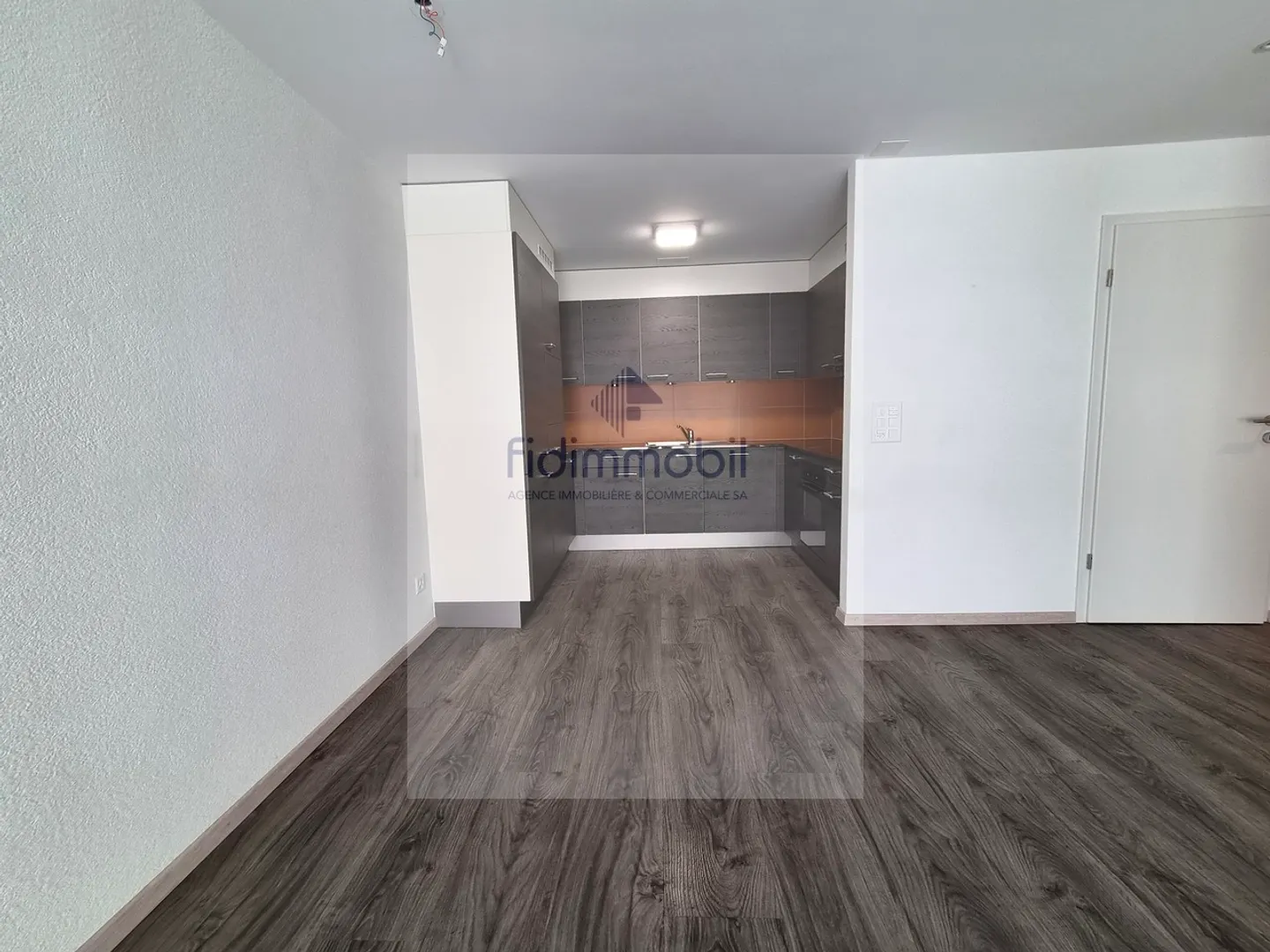 Appartement Confortable AVS/AI - Photo 1 sur 6