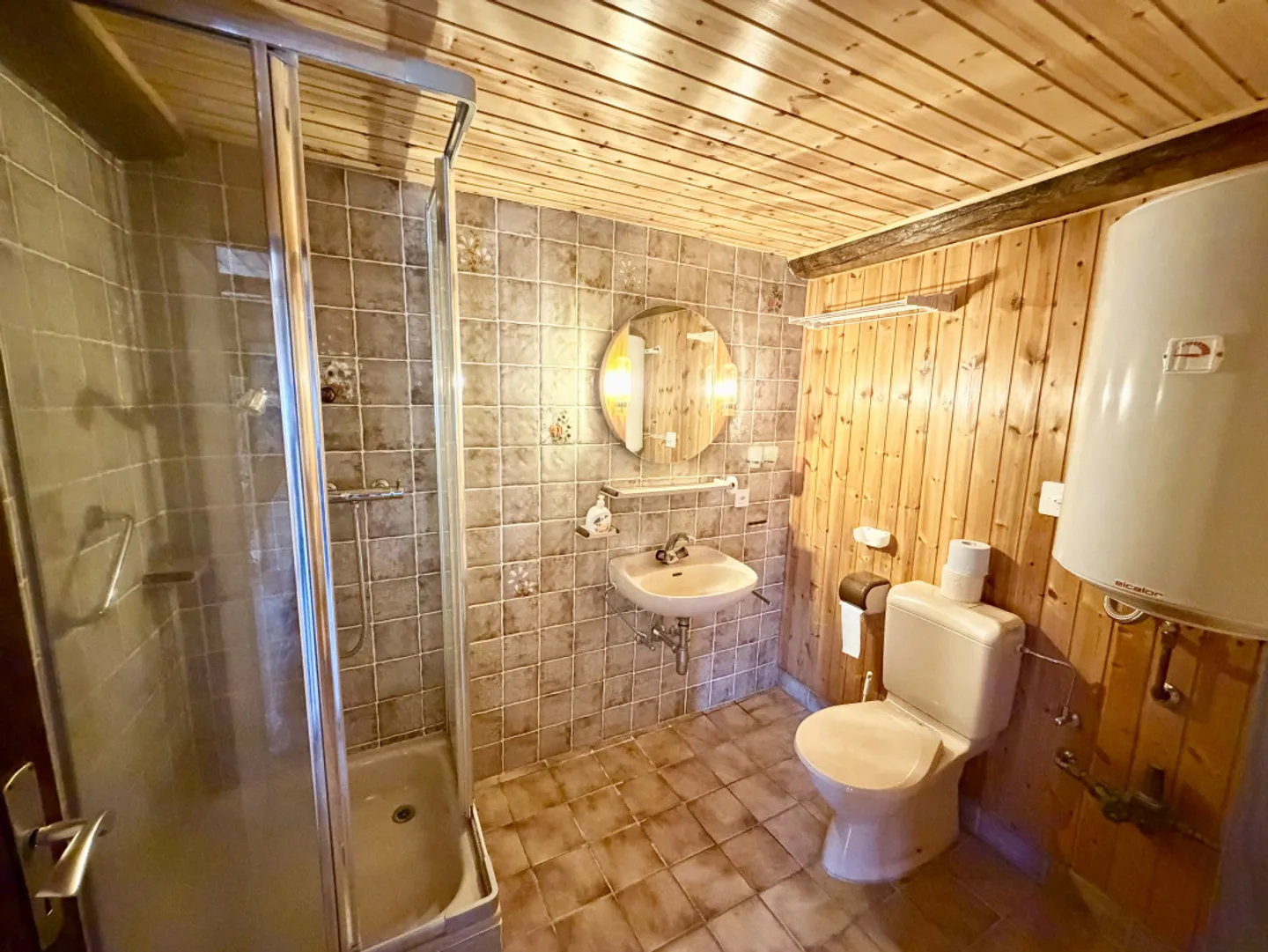 Charming semi-detached chalet with exceptional view in Ravoire, 5 minutes from Martigny - Photo 8 of 13