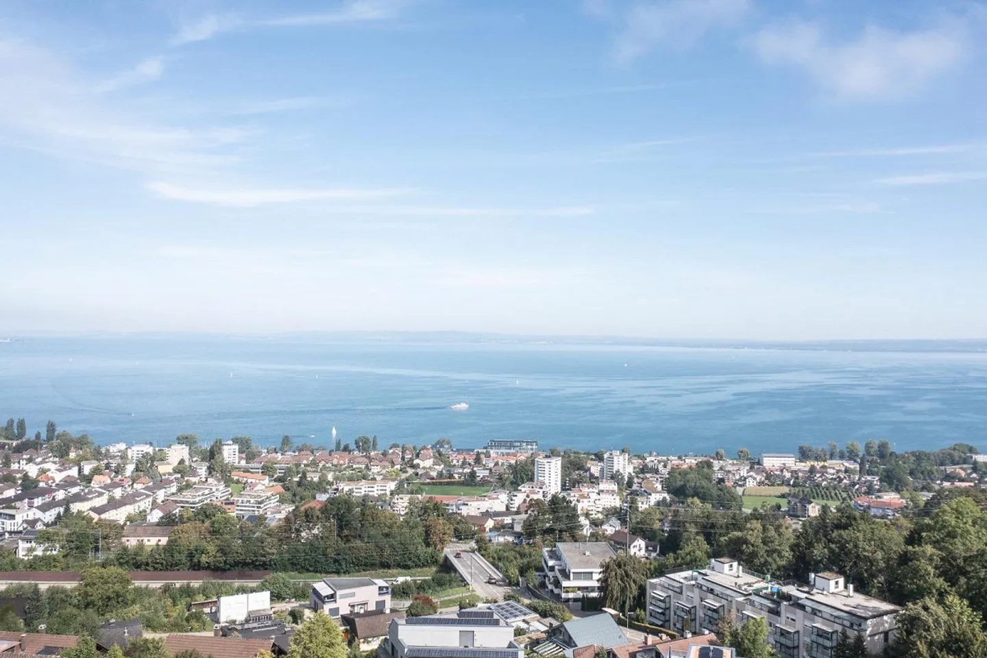 Appartamento 5.5 stanze ultra moderno con vista fantastica sul lago - Foto 1 di 30