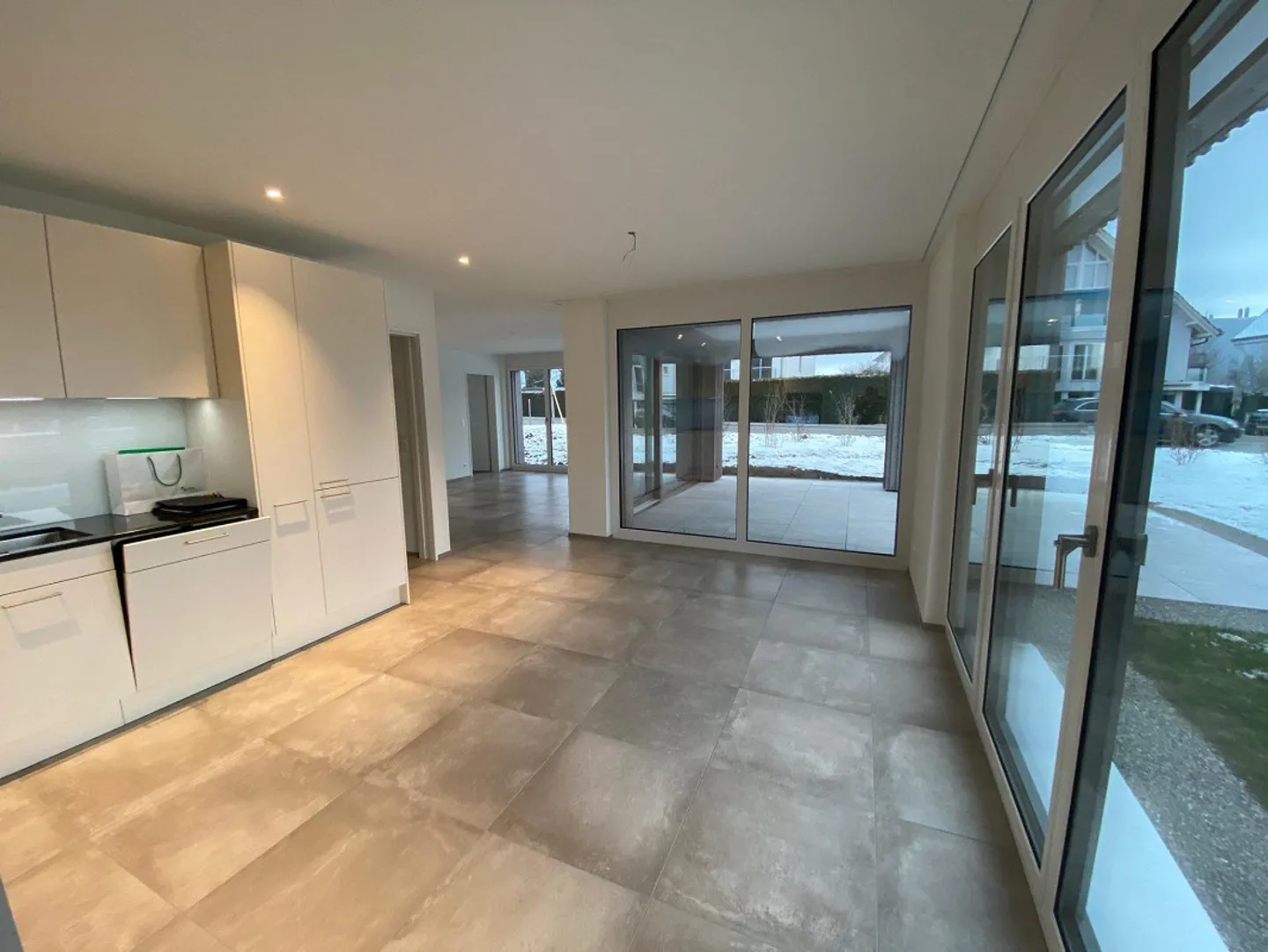 Modern 4.5 room apartment for rent in Zuzwil - Photo 3 of 7