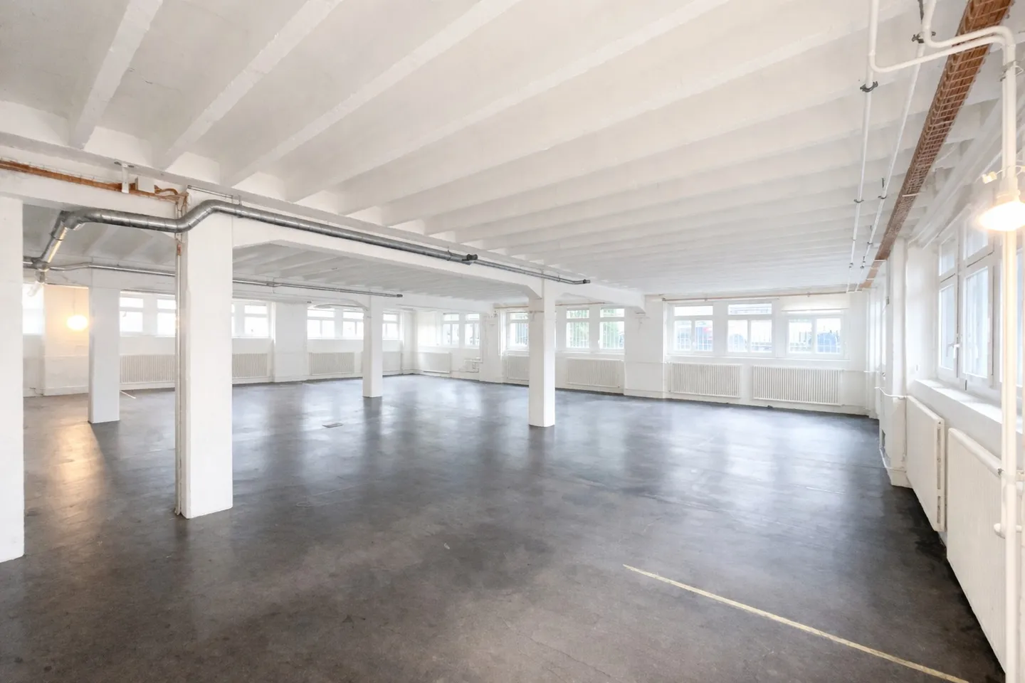 Versatile commercial space for rent near the lake! - Photo 1 of 9