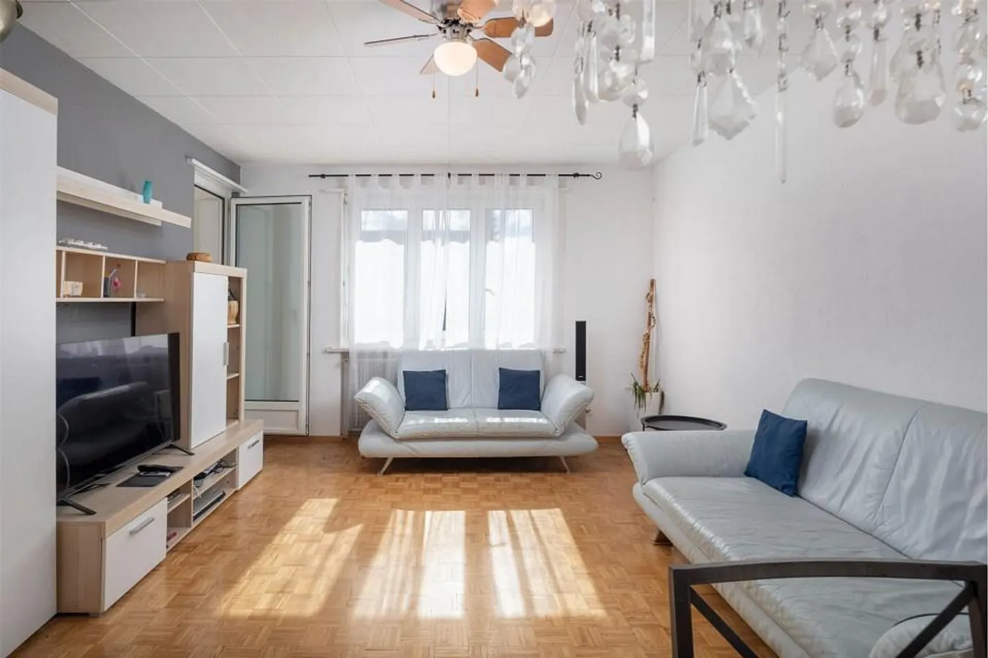 Appartement 4,5 pièces au dernier étage - Photo 3 sur 13