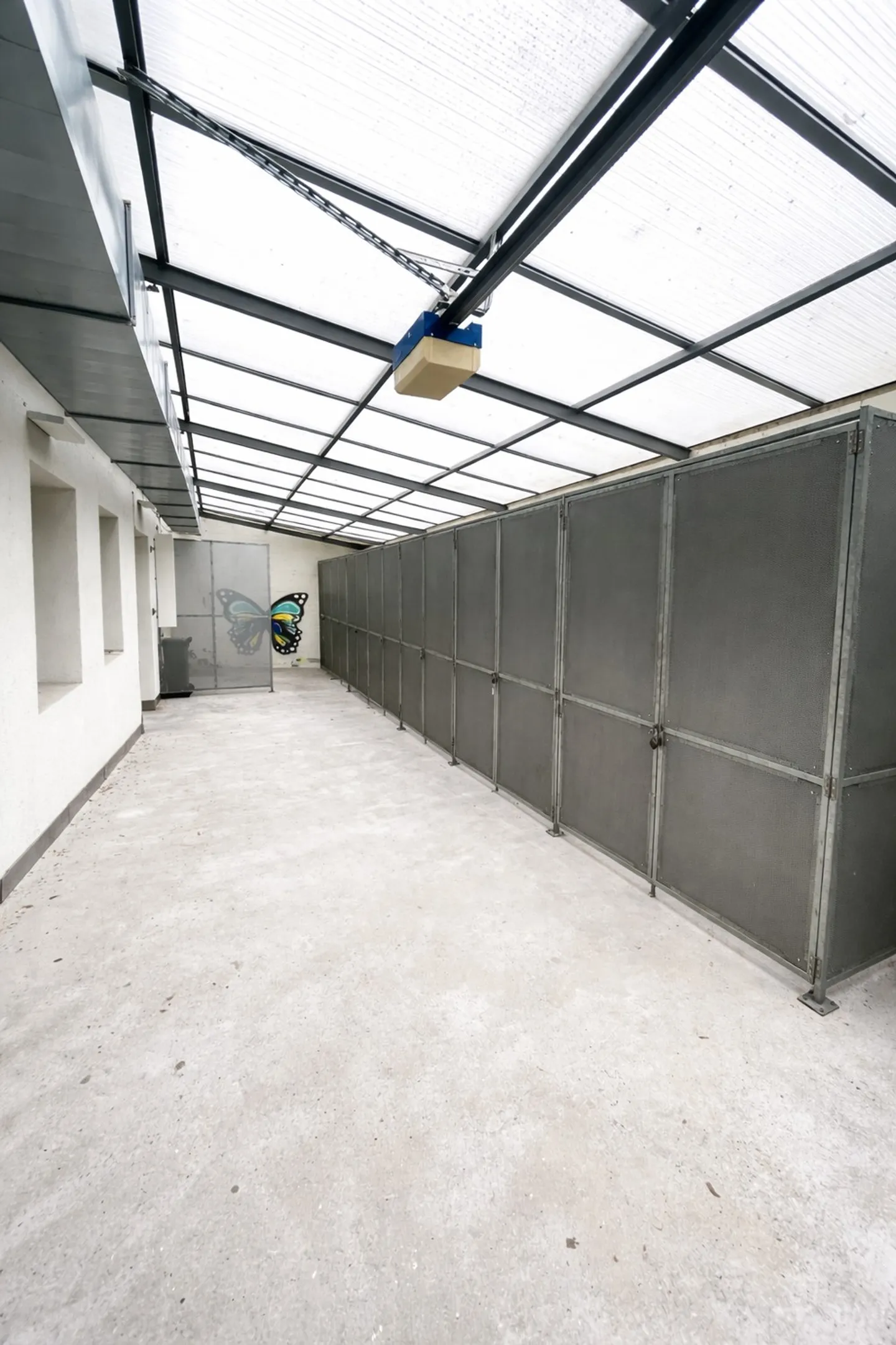 Versatile commercial space for rent near the lake! - Photo 9 of 9