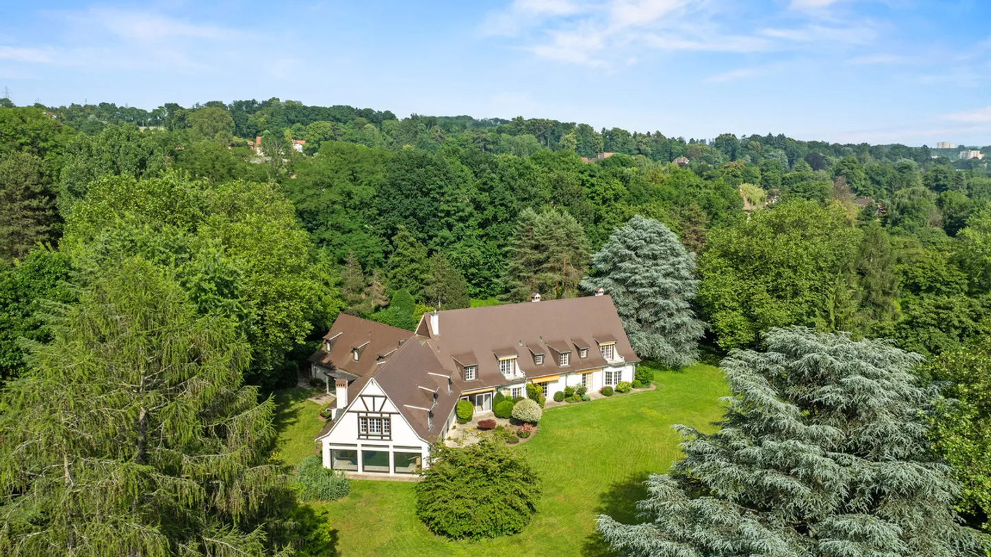 Proprietà eccezionale in un contesto verde vicino a Losanna - Foto 1 di 16