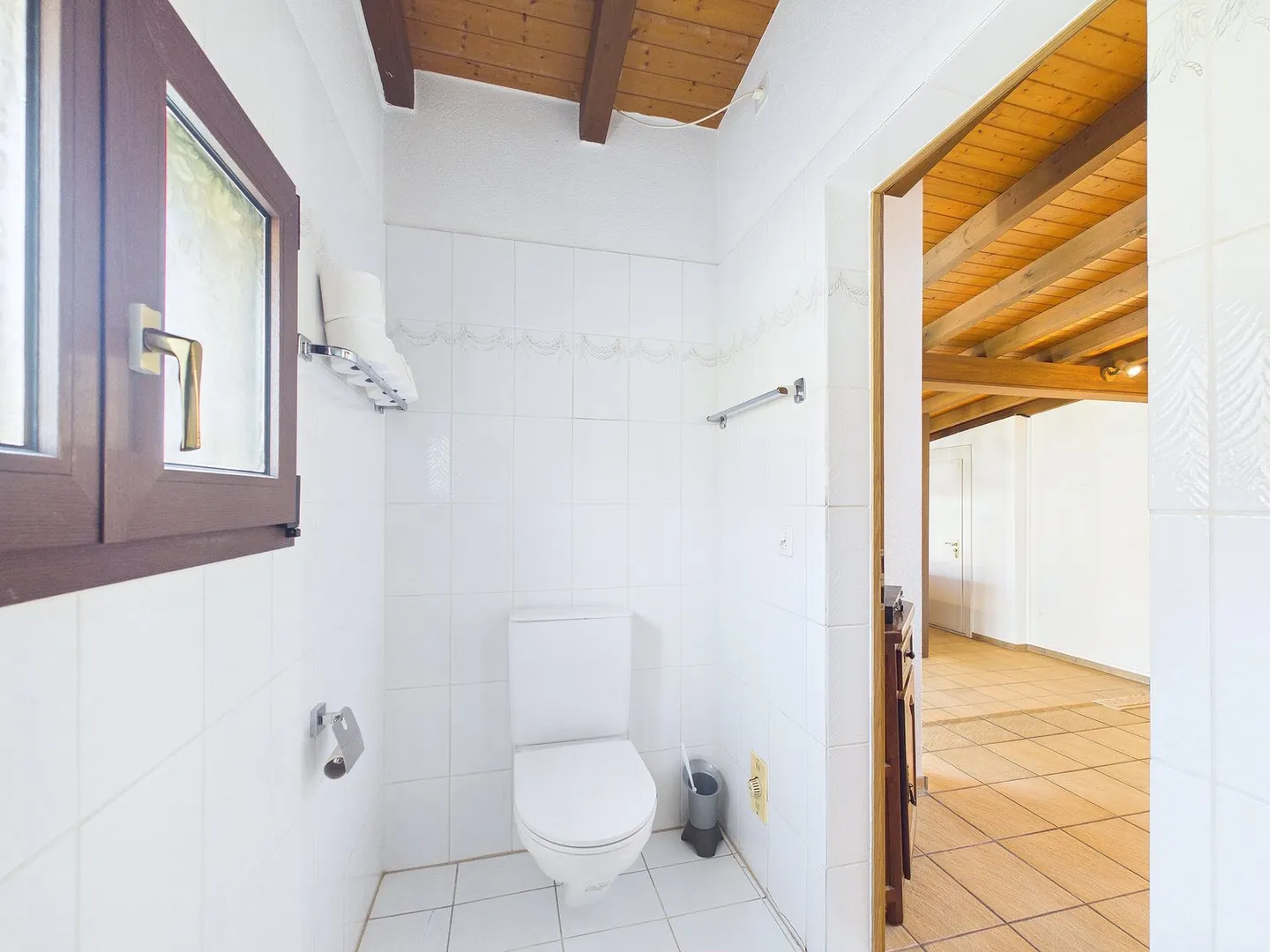 Tolle Einfamilienhaus mit grossen Garten - Foto 13 di 13