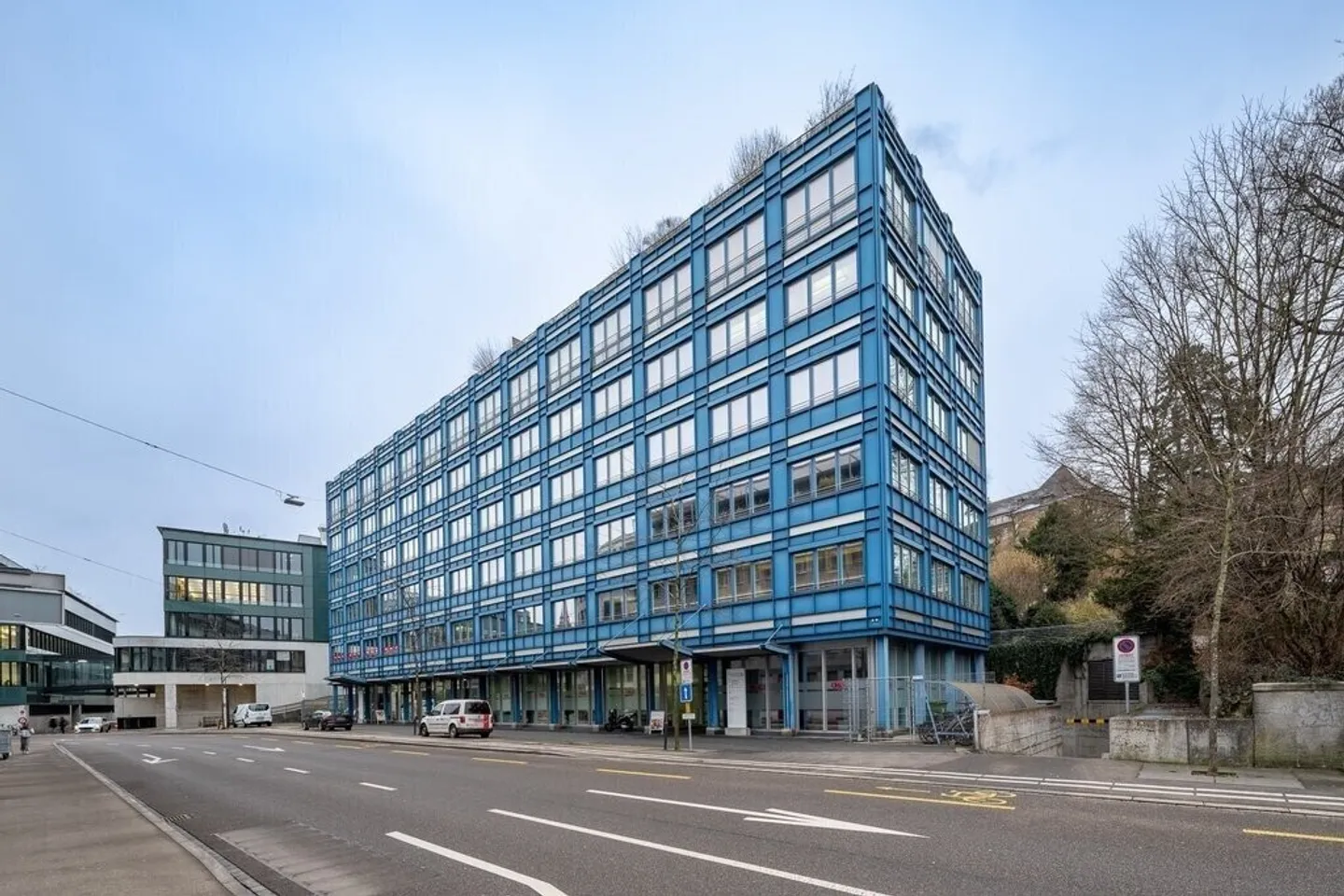 Zentraler Einstellplatz zu Vermieten - Foto 1 von 1