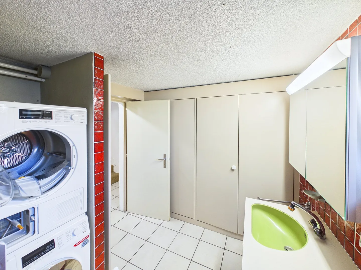 Tolle Einfamilienhaus mit grossen Garten - Foto 7 di 13