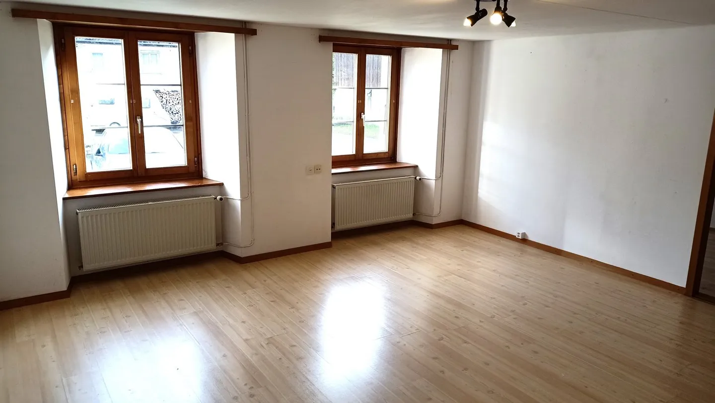 Belle ferme avec deux appartements de 300 m2 et 220 m2 de grange et de paddock - Photo 22 sur 42