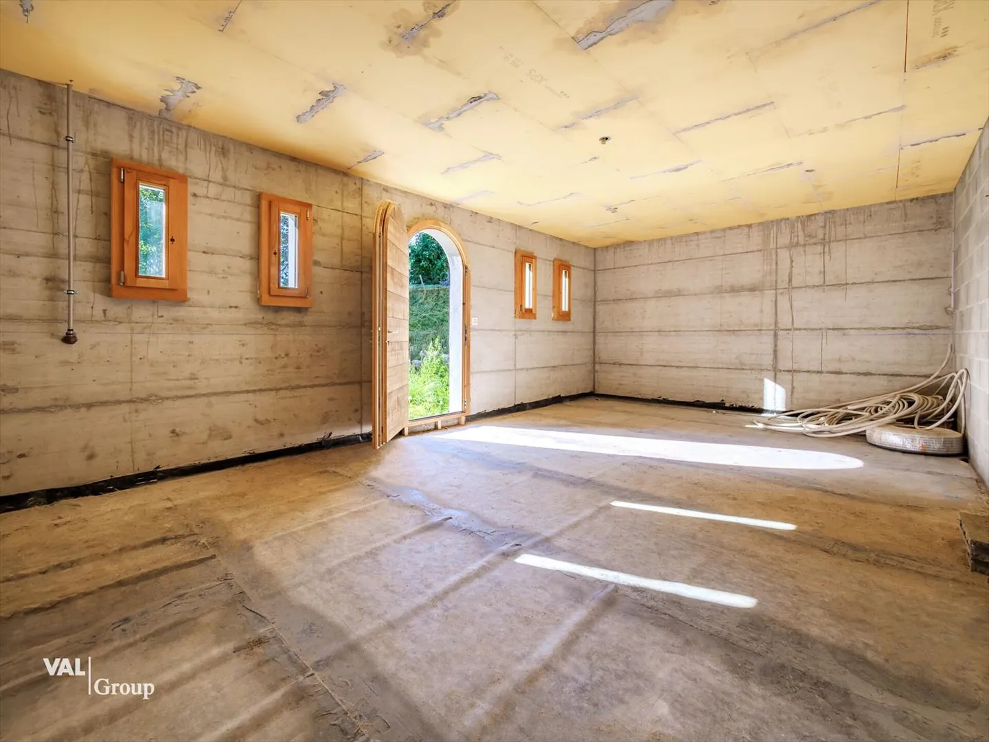 SUPERB OPPORTUNITY - A new chalet at a rare price in the heart of Val d'Anniviers - Photo 8 of 10