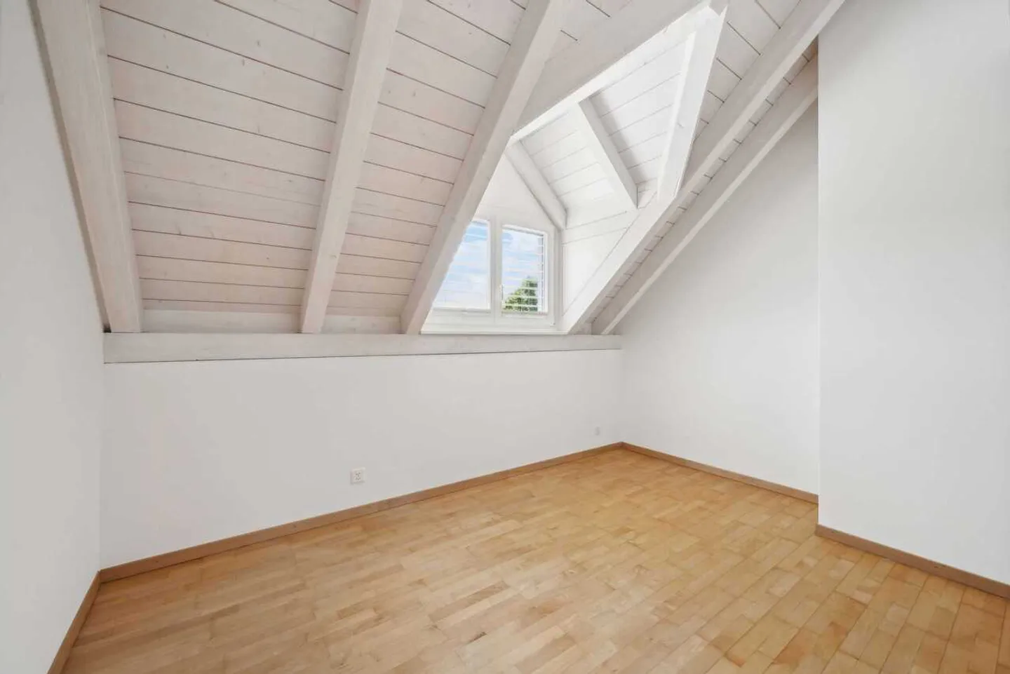 Maisonette luminosa e spaziosa - Foto 11 di 12