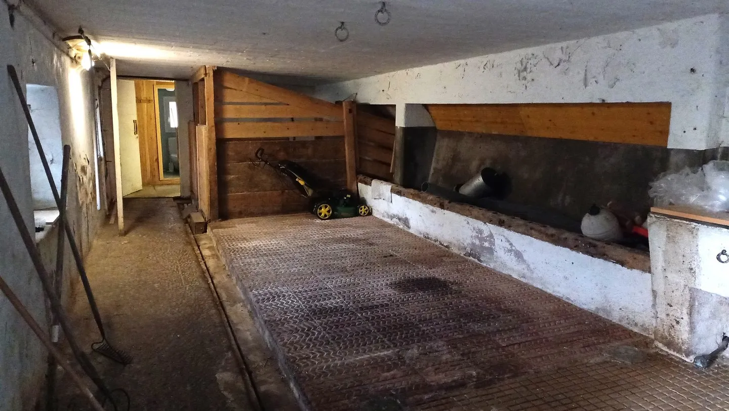 Belle ferme avec deux appartements de 300 m2 et 220 m2 de grange et de paddock - Photo 32 sur 42
