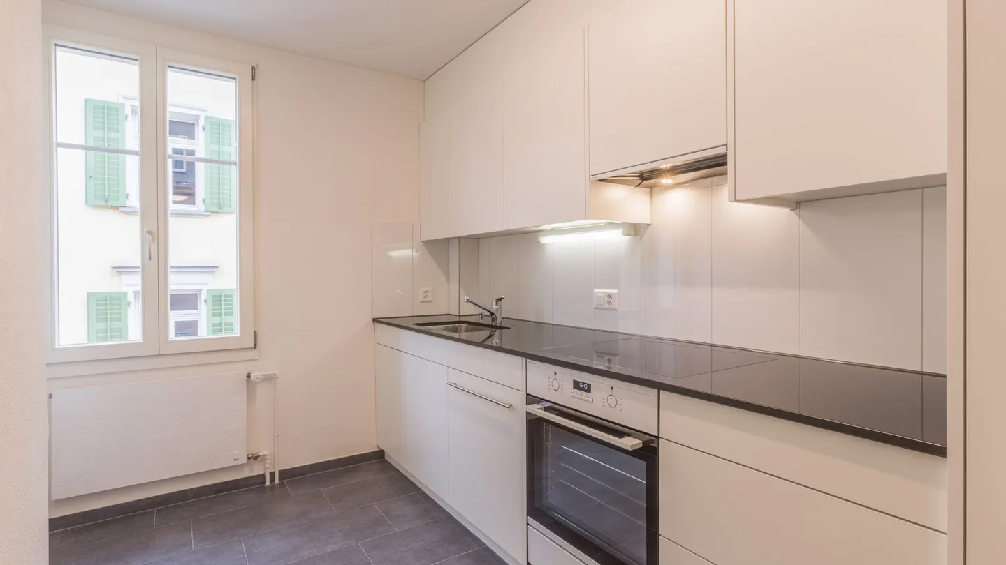 Chambre partagée compacte et meublée dans le quartier du théâtre, 2ème étage Chambre 4 - Photo 5 sur 8