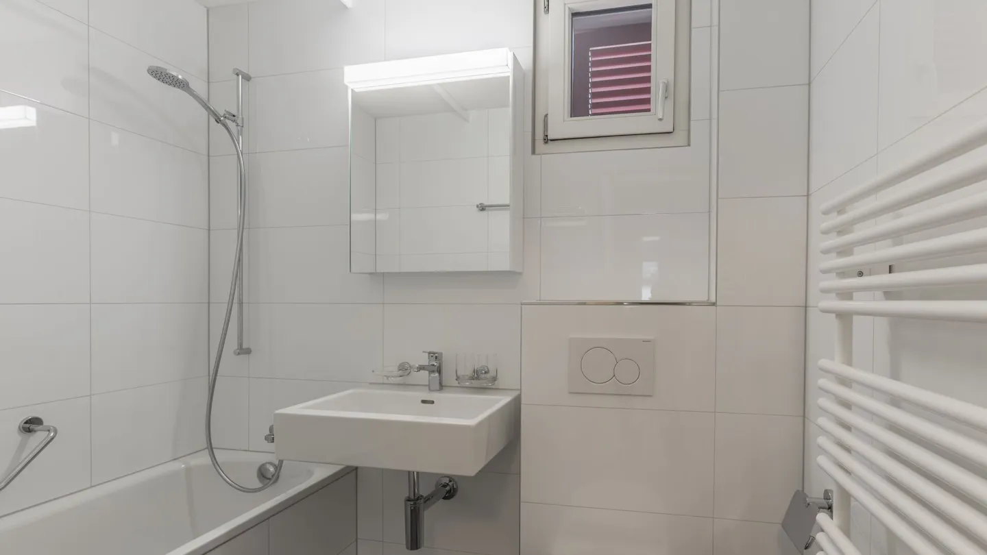 Chambre partagée compacte et meublée dans le quartier du théâtre, 2ème étage Chambre 4 - Photo 7 sur 8