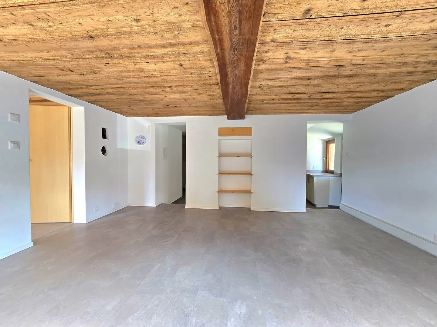 Charming 2.5-room apartment completely renovated in St-Martin (Val d'Hérens) - Photo 5 of 17