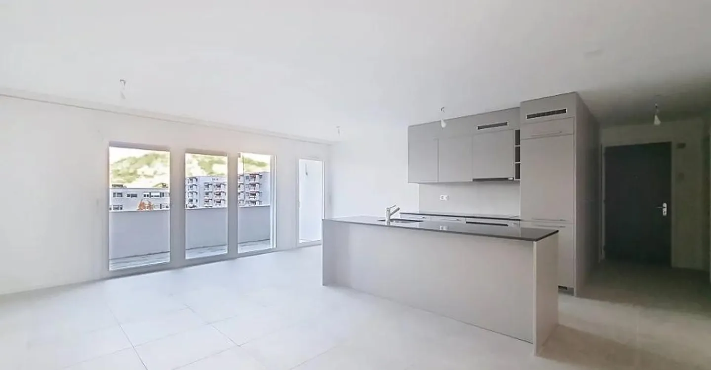 Große 4,5-Zimmer-Wohnung im obersten Stockwerk - Foto 1 von 10